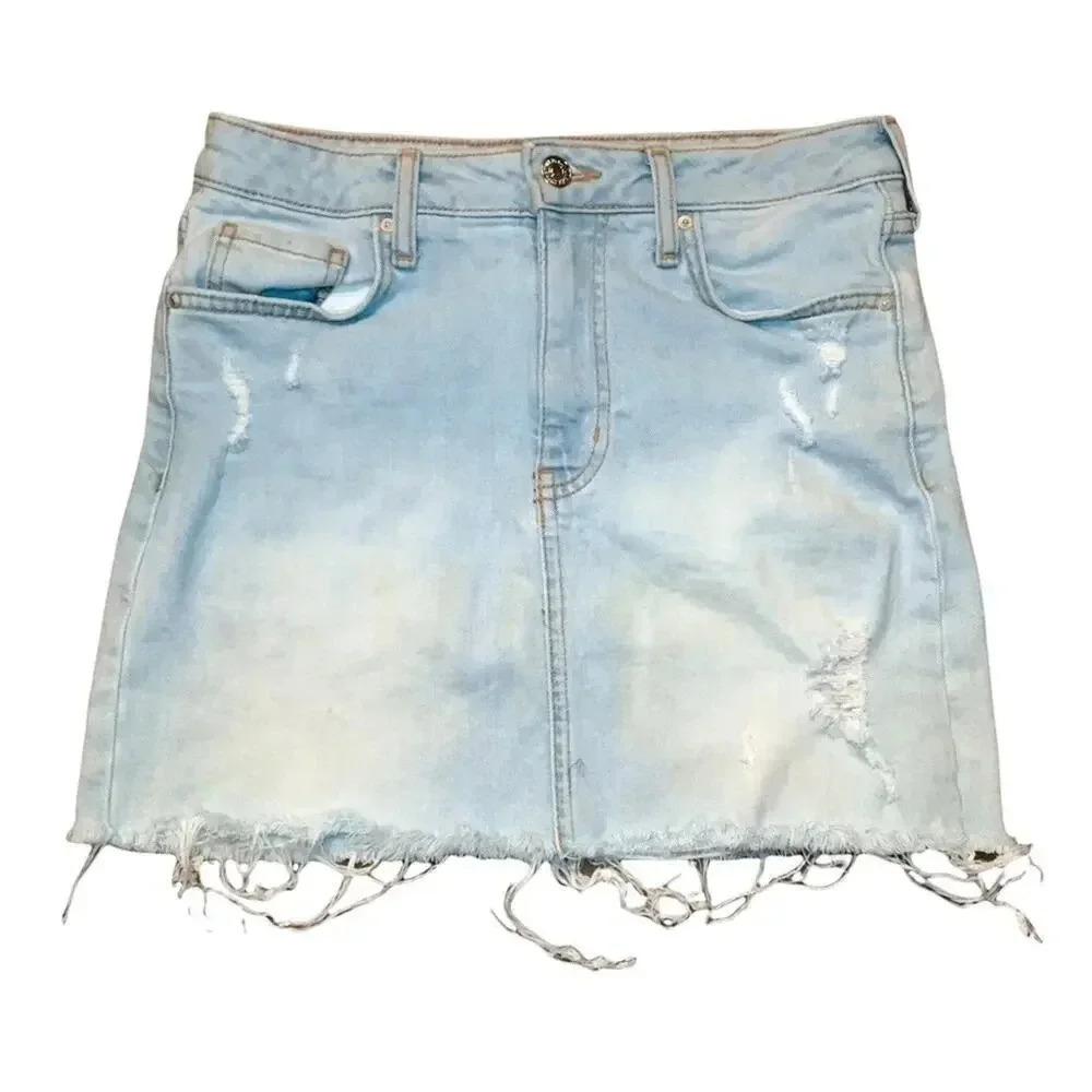 Forever21 Light Wash Raw Hem Denim Mini Skirt Size 25 v6x